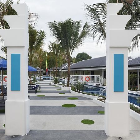Tuana Hotels Brook Pool Access シャロン エクステリア 写真
