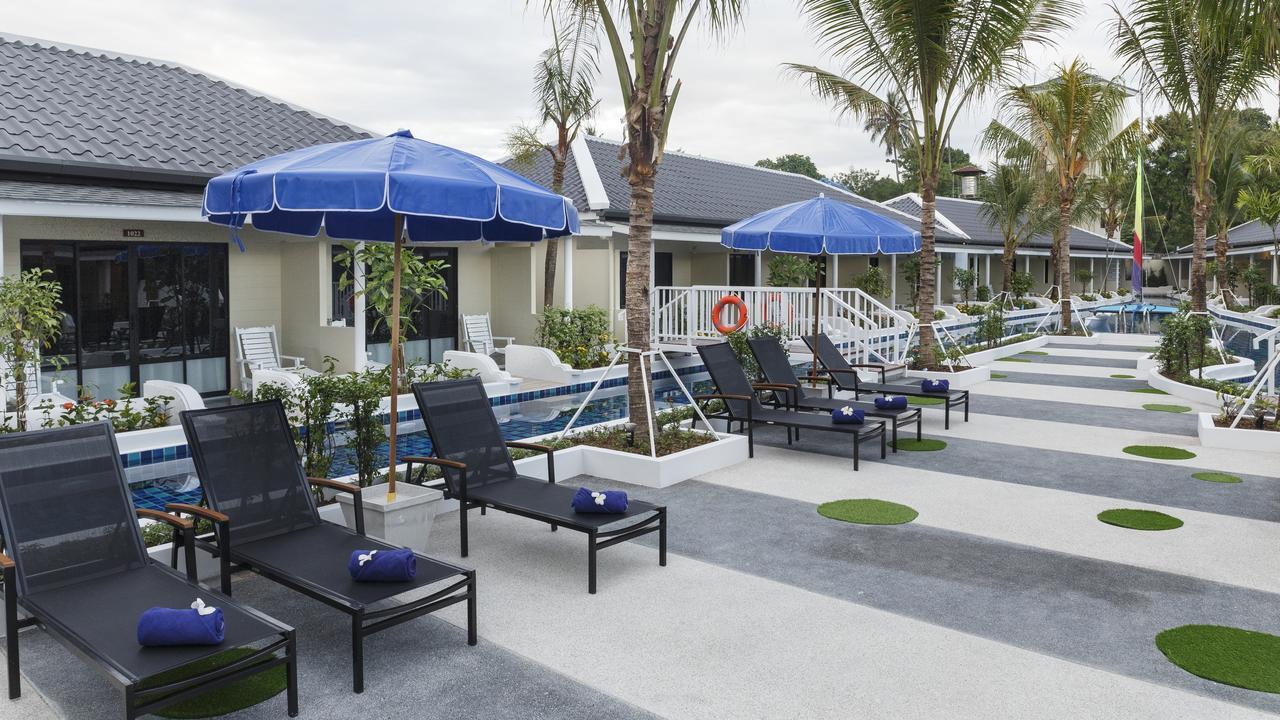 Tuana Hotels Brook Pool Access シャロン エクステリア 写真