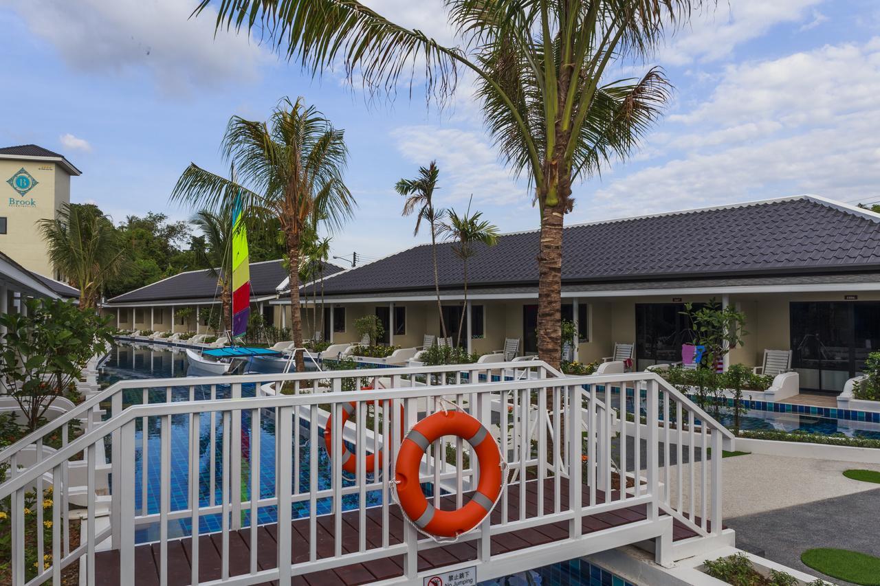Tuana Hotels Brook Pool Access シャロン エクステリア 写真