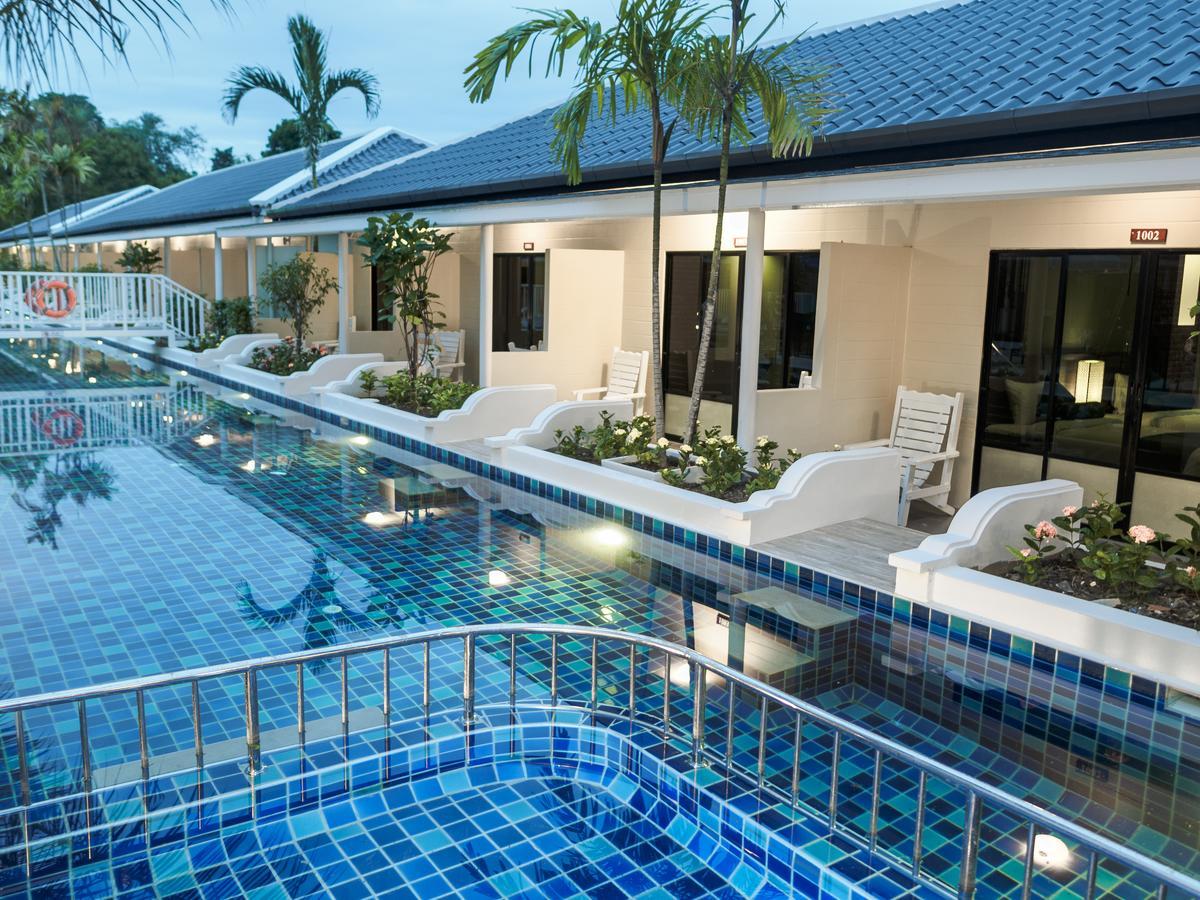 Tuana Hotels Brook Pool Access シャロン エクステリア 写真