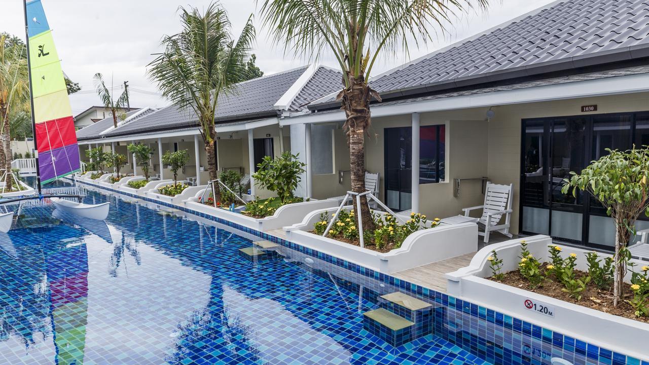 Tuana Hotels Brook Pool Access シャロン エクステリア 写真