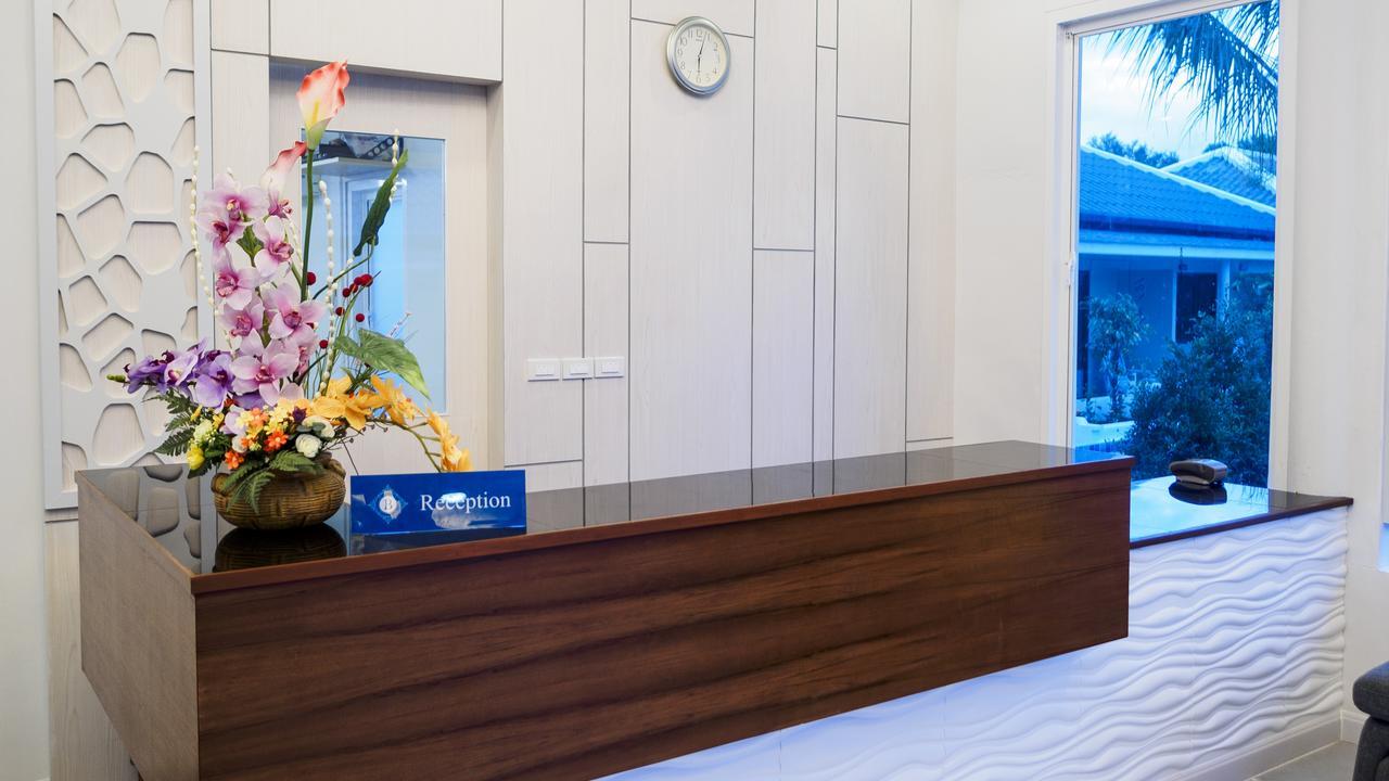 Tuana Hotels Brook Pool Access シャロン エクステリア 写真