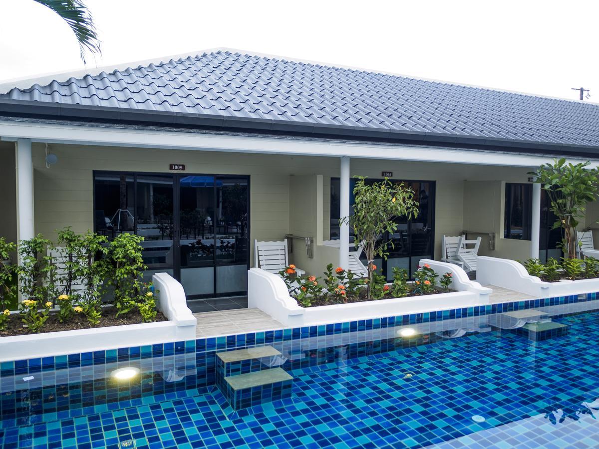 Tuana Hotels Brook Pool Access シャロン エクステリア 写真